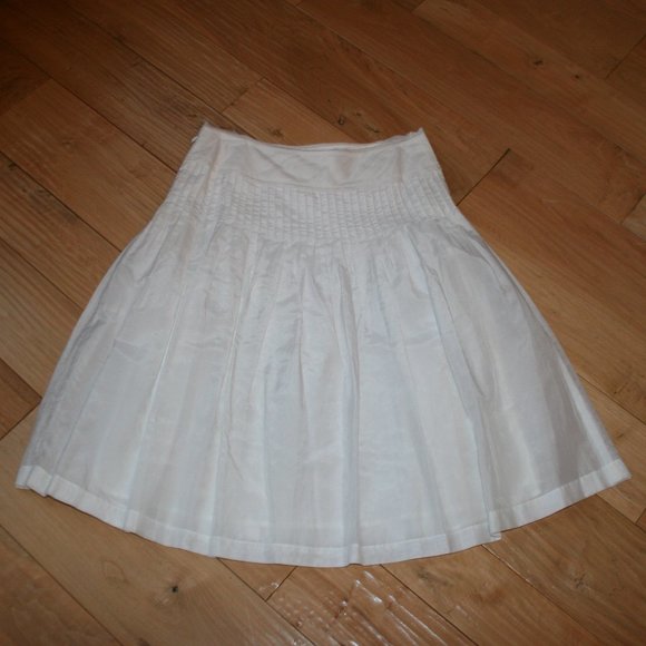 White Cotton/Silk blend skirt - Size 2 (NWOT) - Picture 3 of 7